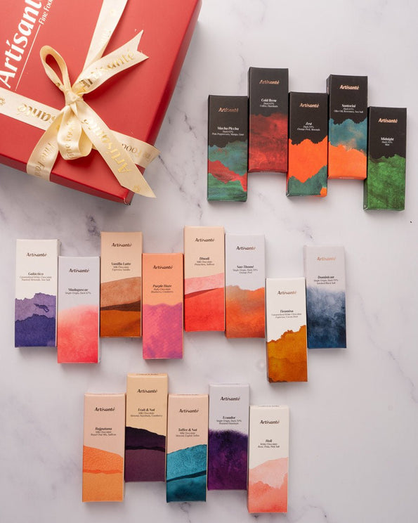 Gift Box of 18 Mini Chocolates - Artisanté.in